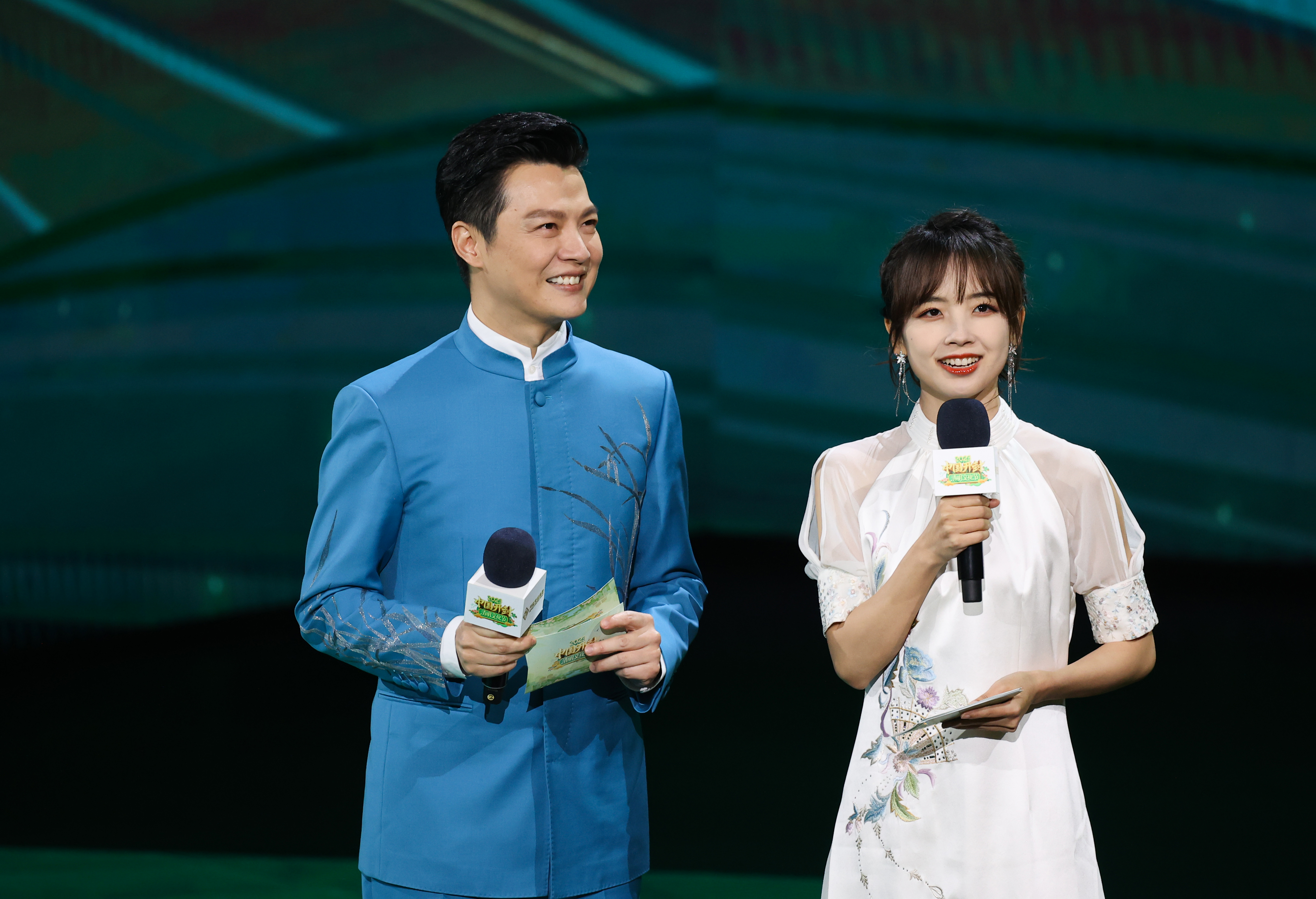 4月3日晚，2023中国（365买球怎么玩_365手机体育app_盒子365靠谱吗）清明文化节开幕晚会如约而至，圆满播出。全媒体记者 袁洋 摄